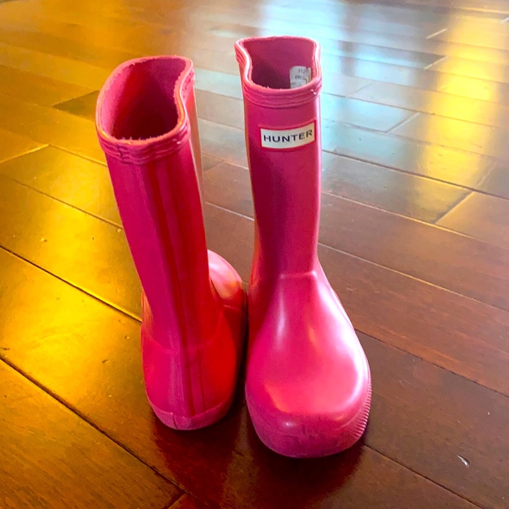 Pink hunter rain boots